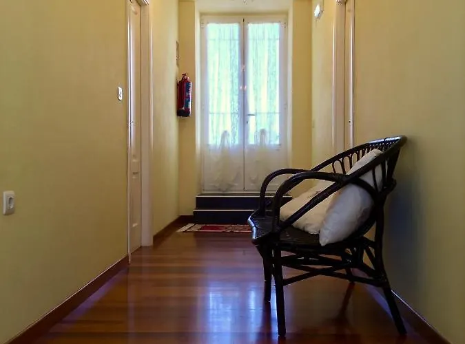 Auristela Βίλα *